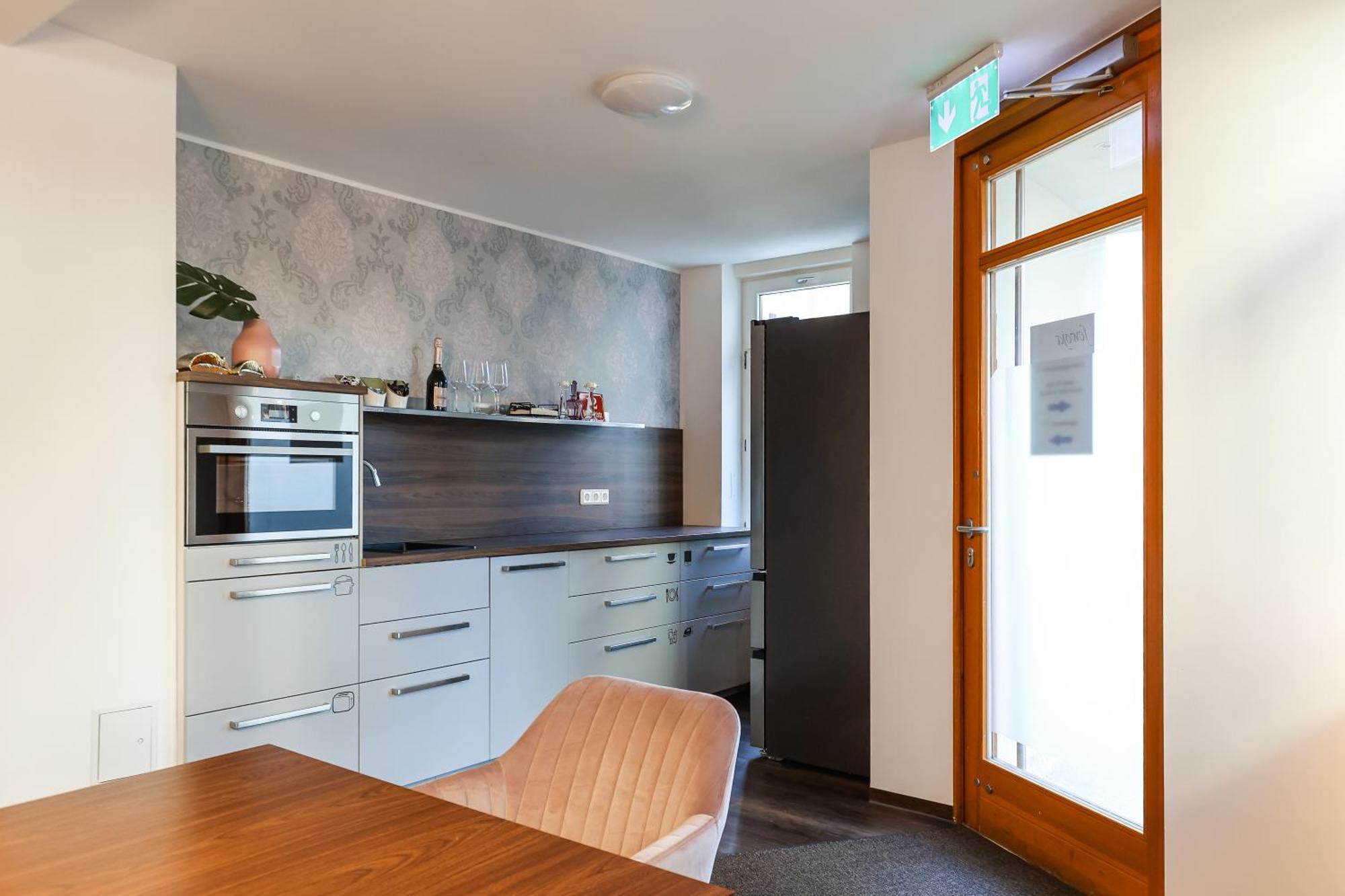 Bohnapartments Am Anger - Zentrum - Vollausstattung - Wlan Apartment *